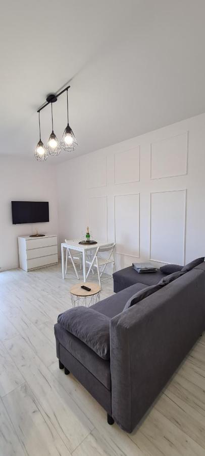 44 - Apartamenty Siedlce - Nowy Apartament W Centrum Przy Ul Czerwonego Krzyza Exterior foto