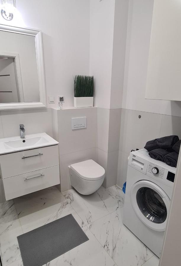 44 - Apartamenty Siedlce - Nowy Apartament W Centrum Przy Ul Czerwonego Krzyza Exterior foto
